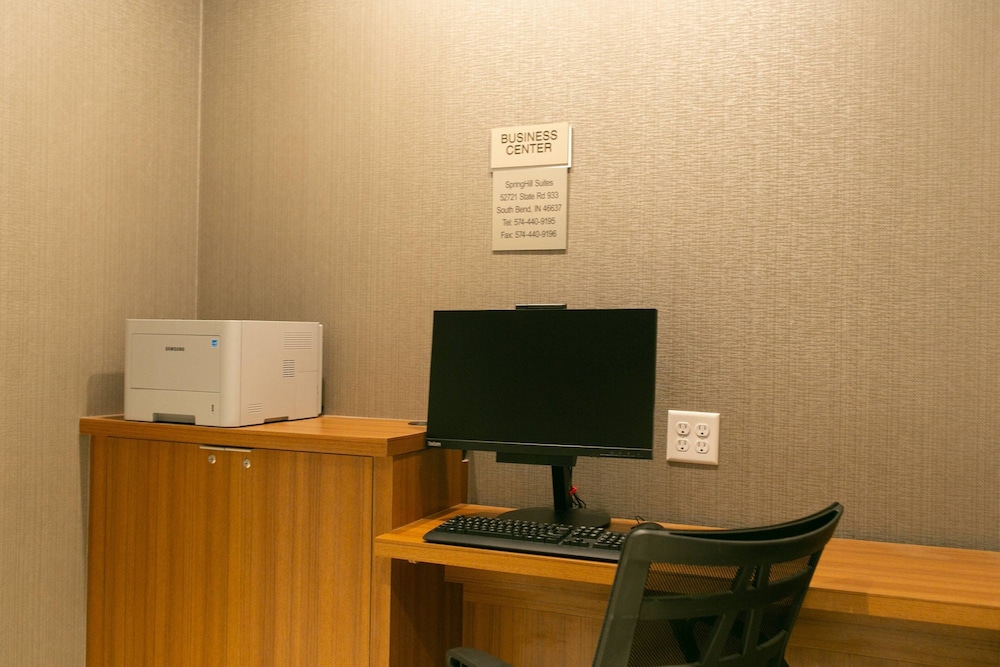 SpringHill Suites by Marriott South Bend Notre Dame Area - photo 40