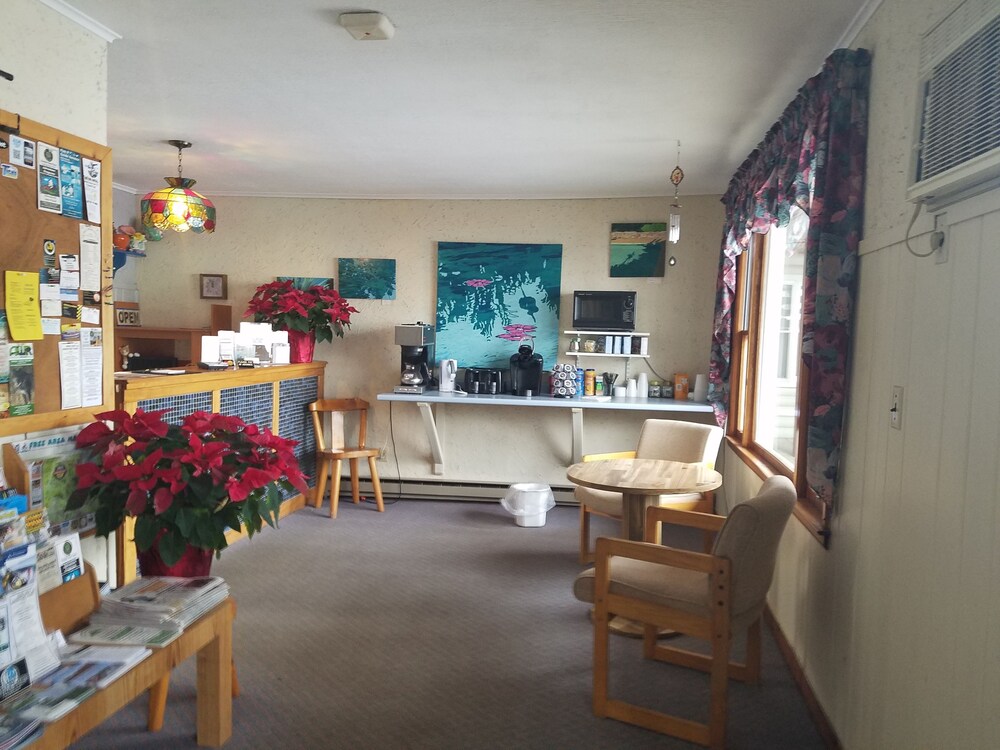 Town & Country Motor Inn - photo 39