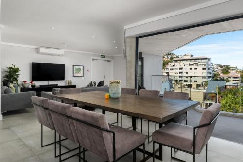 Queens View Unit 5 — 4-Star Luxury Hotel in Cape Town, South Africa