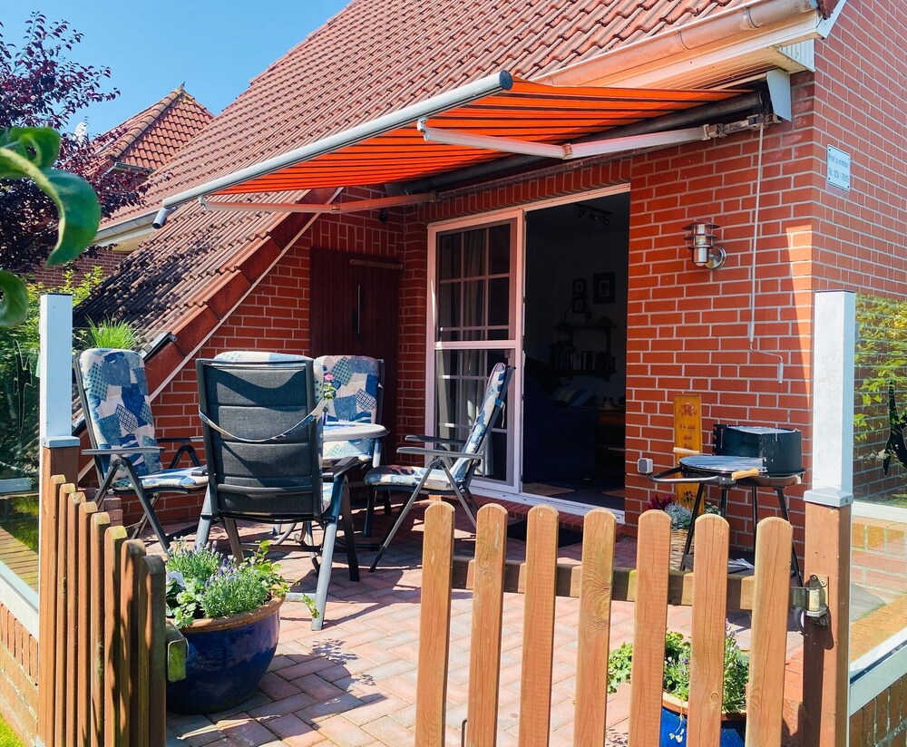 Doppelhaushalfte in Nessmersiel — hotel in Dornum