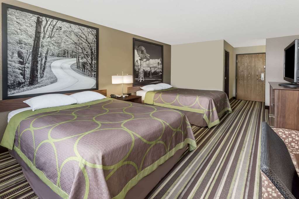 Super 8 by Wyndham Plymouth - photo 5