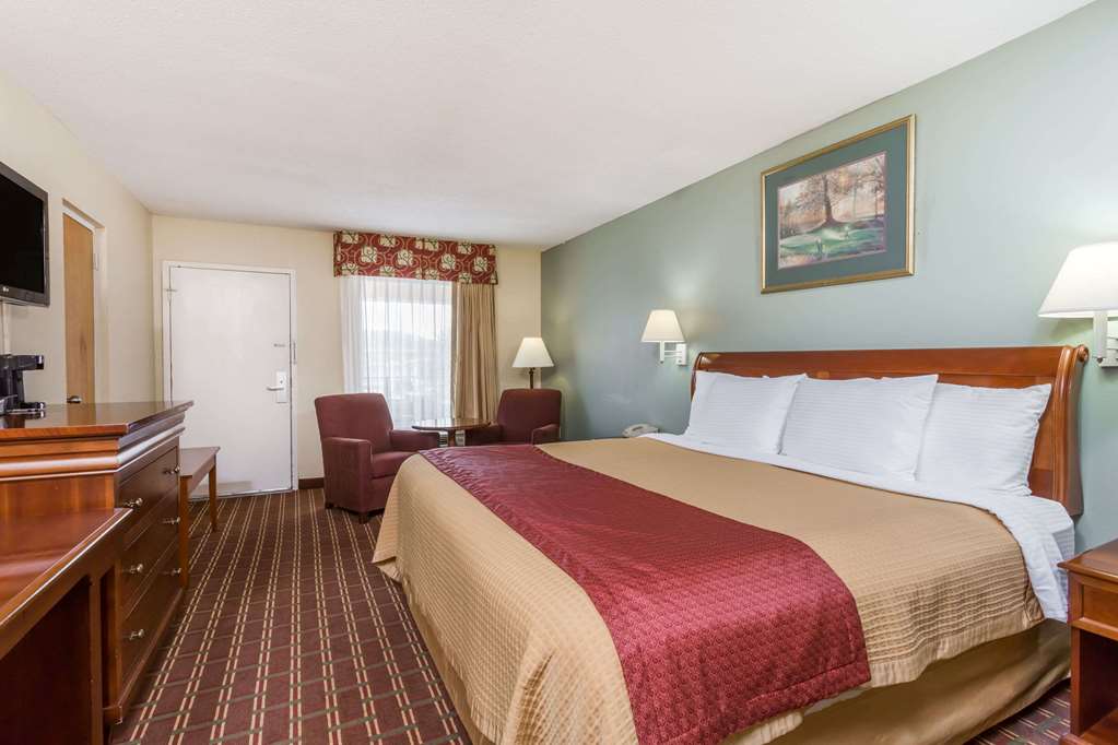 Days Inn by Wyndham Orangeburg - photo 8
