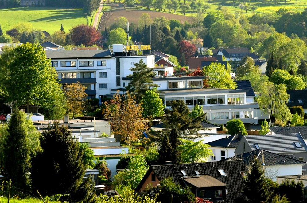 Dahl Hotel Restaurant Gmbh — Wachtberg