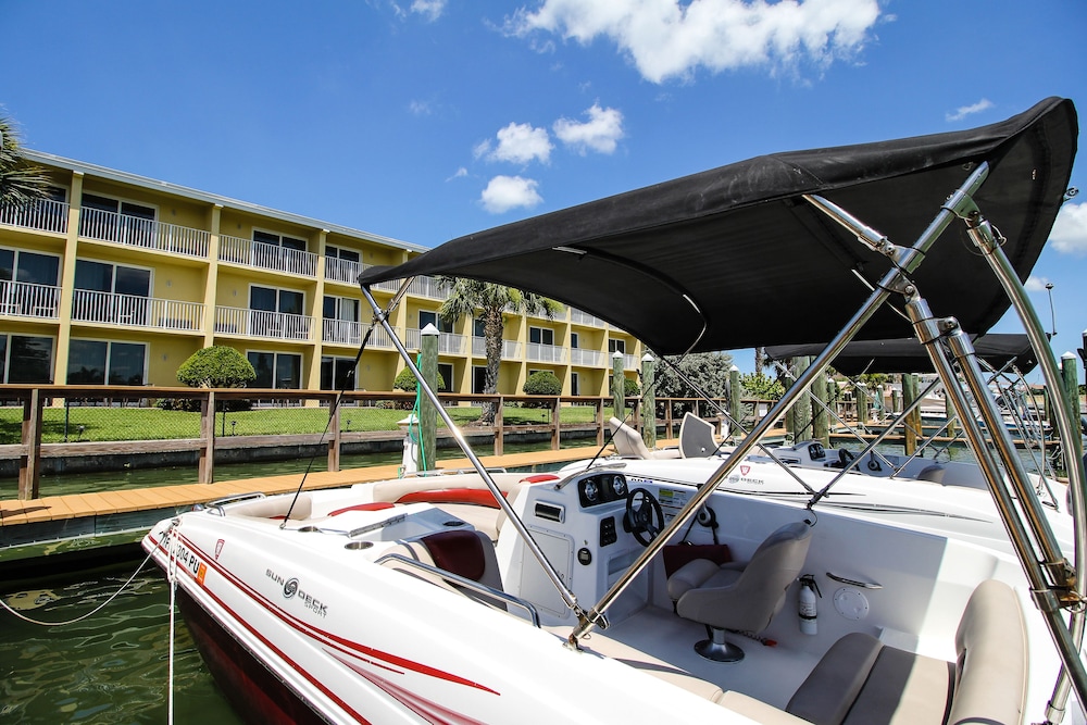 Treasure Island Hotel and Marina - photo 53