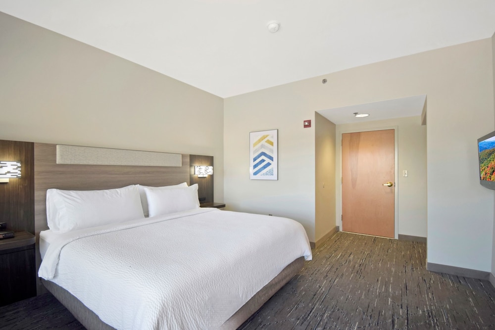 Holiday Inn Express Boone by IHG - photo 24