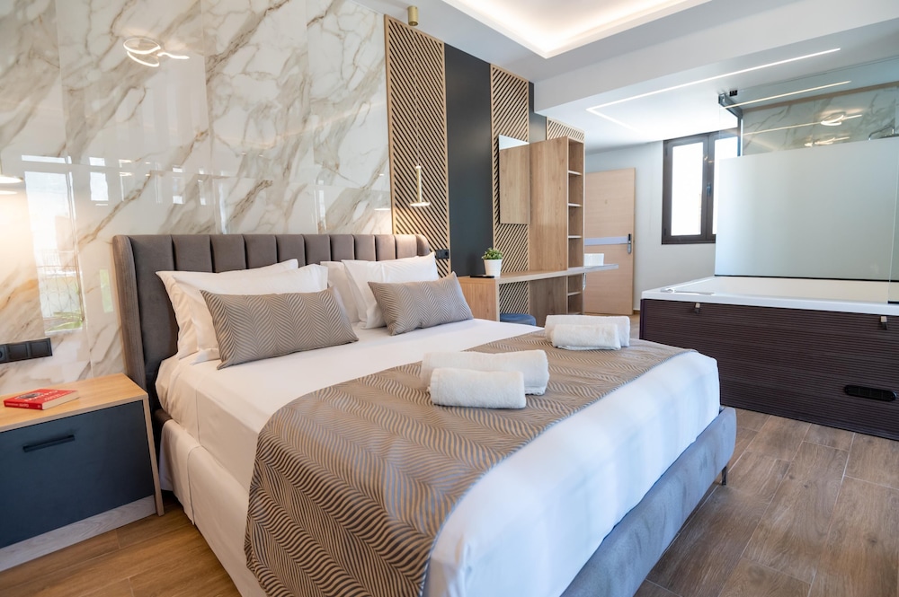 John & Mary Suites — 4-Star Luxury Hotel in Rethymno, Greece