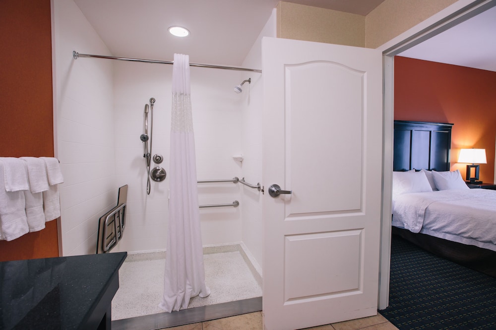 Hampton Inn & Suites Effingham - photo 49