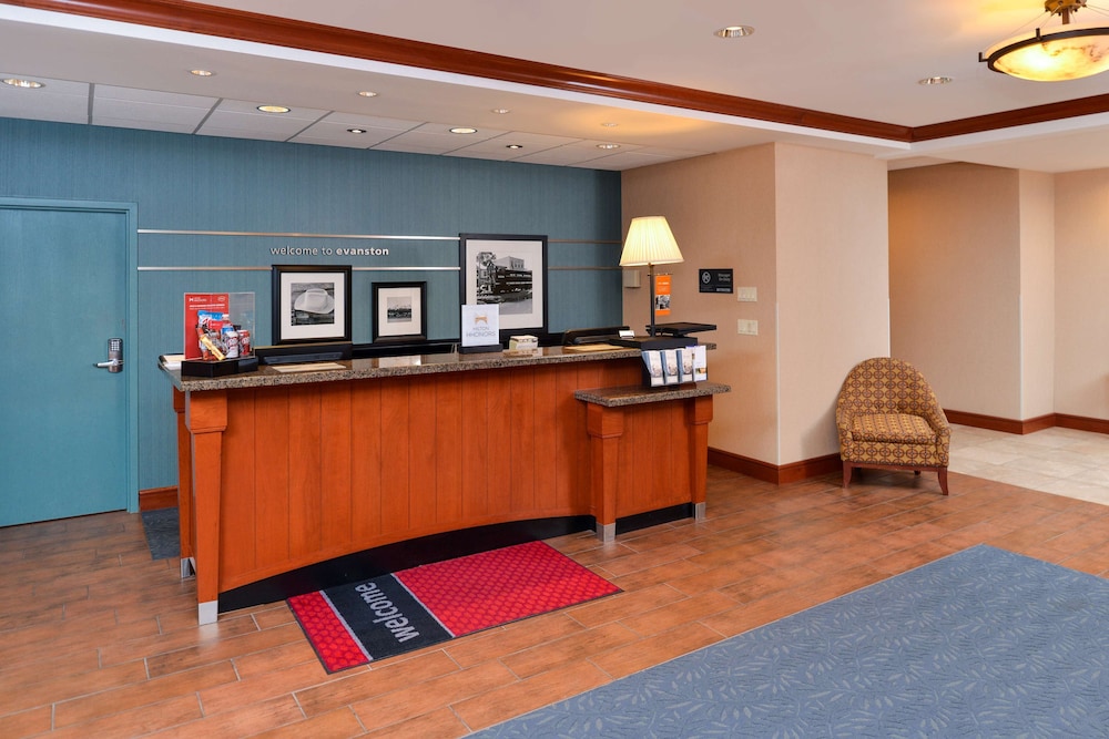 Hampton Inn Evanston - photo 3