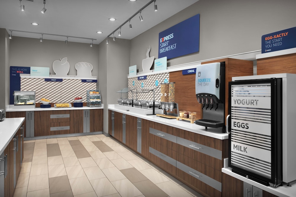 Holiday Inn Express & Suites McCalla Birmingham West by IHG - photo 78
