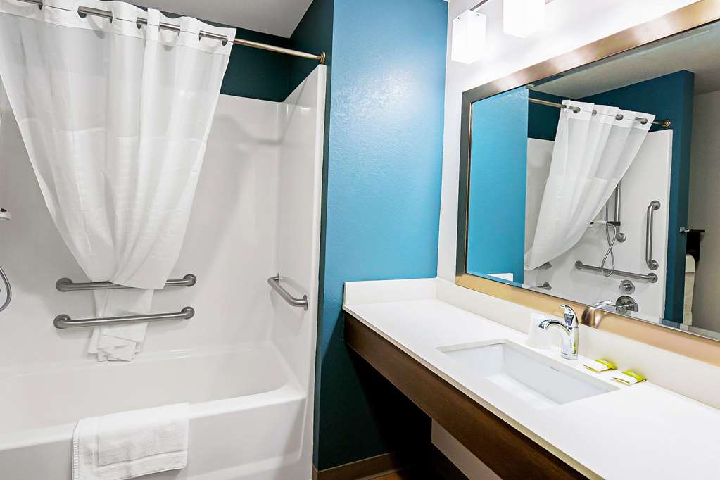 WoodSpring Suites Reno Sparks - photo 24