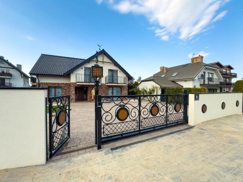 Morze I Sztuka Apartamenty — 4-Star Luxury Hotel in Wladyslawowo, Poland