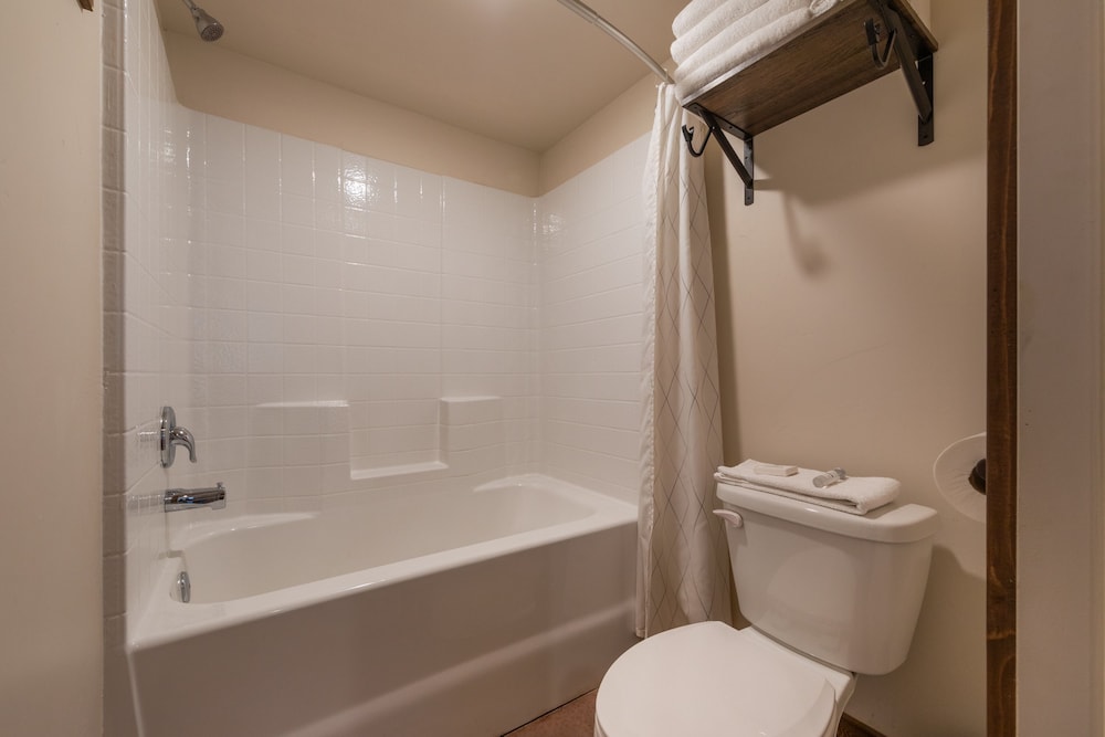 Gooseberry Lodges - photo 3