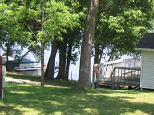 Riverside Resort - photo 88