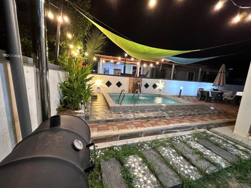 DeCherating privatepool - carbon neutral hotel in Unknown City