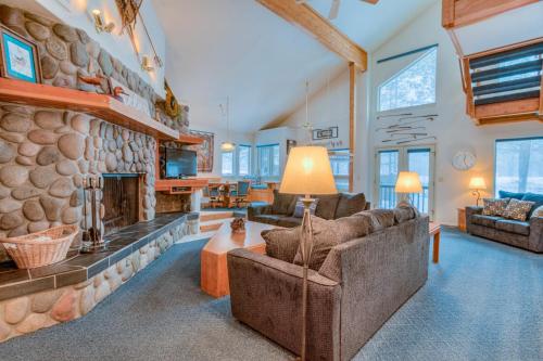 Red Cedar Unit 30 — Sunriver — photo 2
