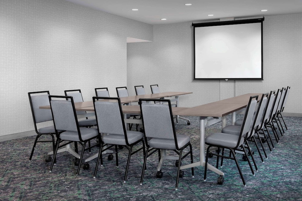Home2 Suites by Hilton Greensboro Airport NC - photo 28