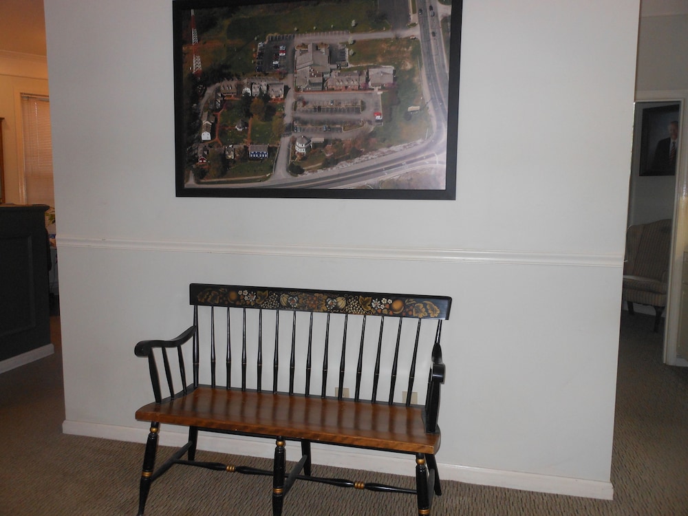 Century Suites Hotel - photo 4