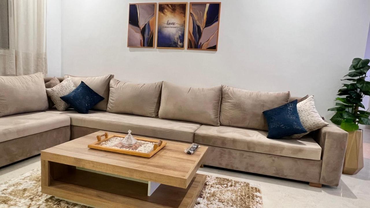 Appartement De Luxe Au Coeur De Oujda City Budget Coralia — 4-Star Luxury Hotel in Oujda-Angad, Morocco