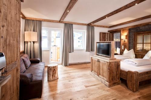 Hotel & Appartements Heigenhauser - carbon neutral hotel in Waidring