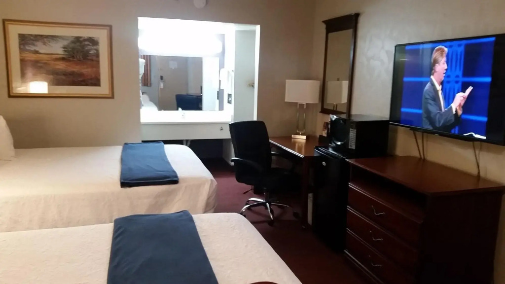 Americas Best Value Inn Oklahoma City at I 35 S - photo 13