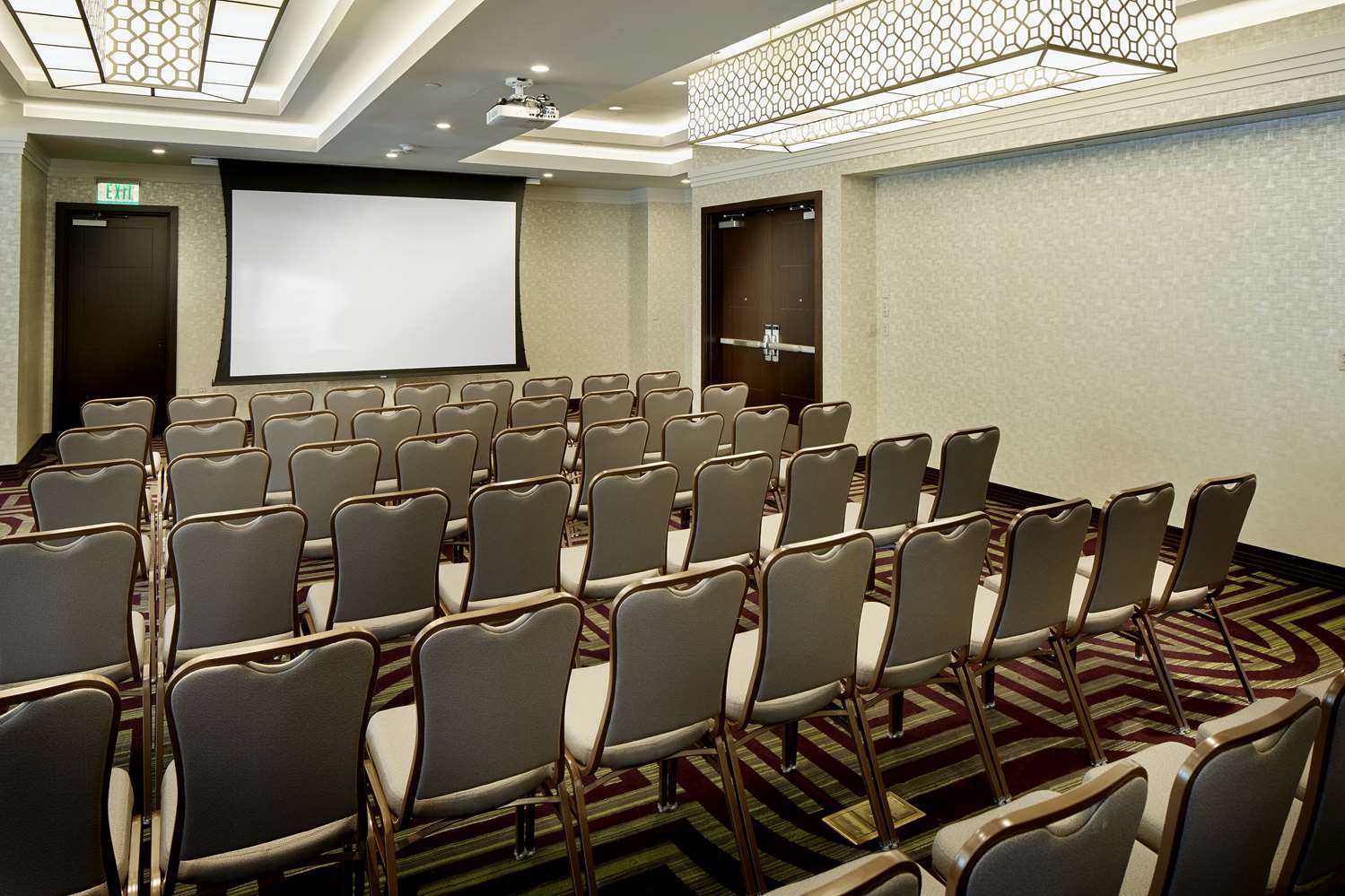 Hilton Garden Inn Roslyn - photo 14