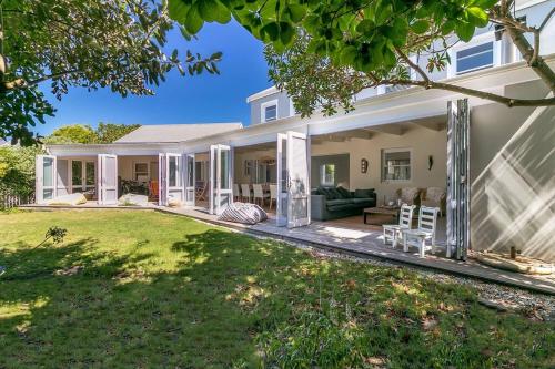 Comfy Home on Thesen Islands — 4-Star Luxury Hotel in Knysna, South Africa