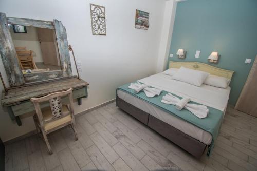 Alexandros in Poros, Greece