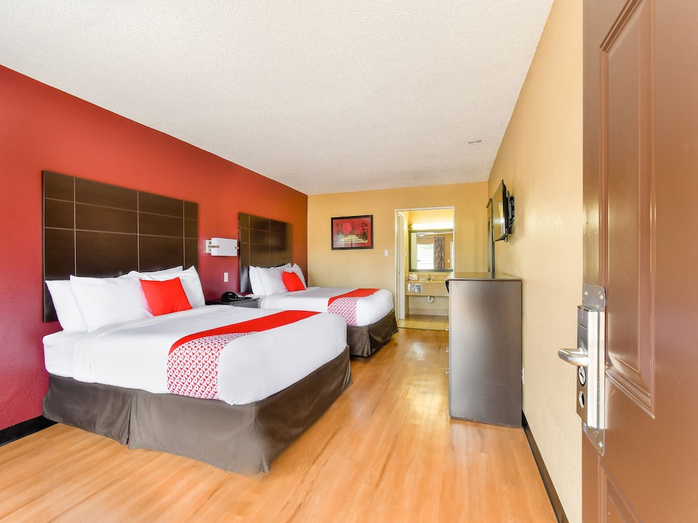 OYO Hotel Tyler Northwest Mineola Hwy - photo 16