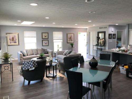 Liberty House — 4-Star Luxury Hotel in Bethany, United States