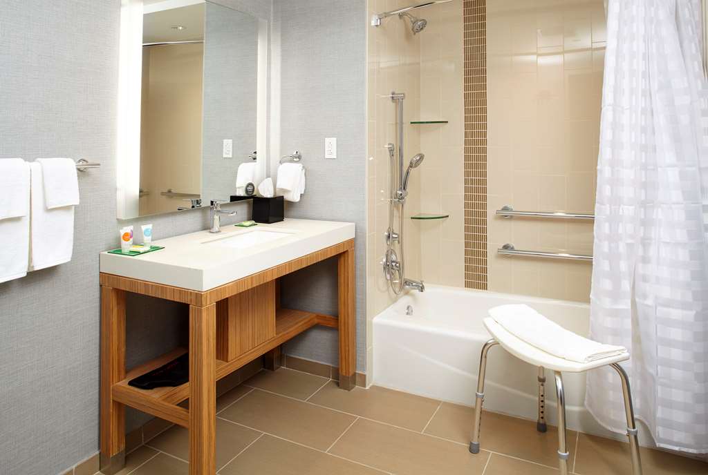 Hyatt Place Miami Airport East - photo 28