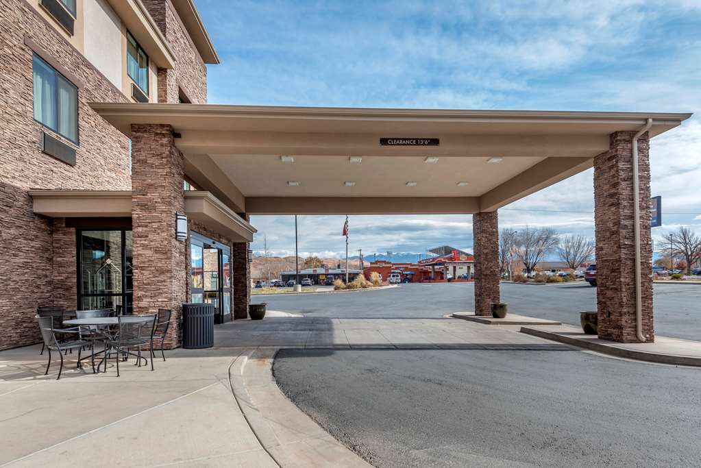 Sleep Inn & Suites Moab near Arches National Park - photo 3