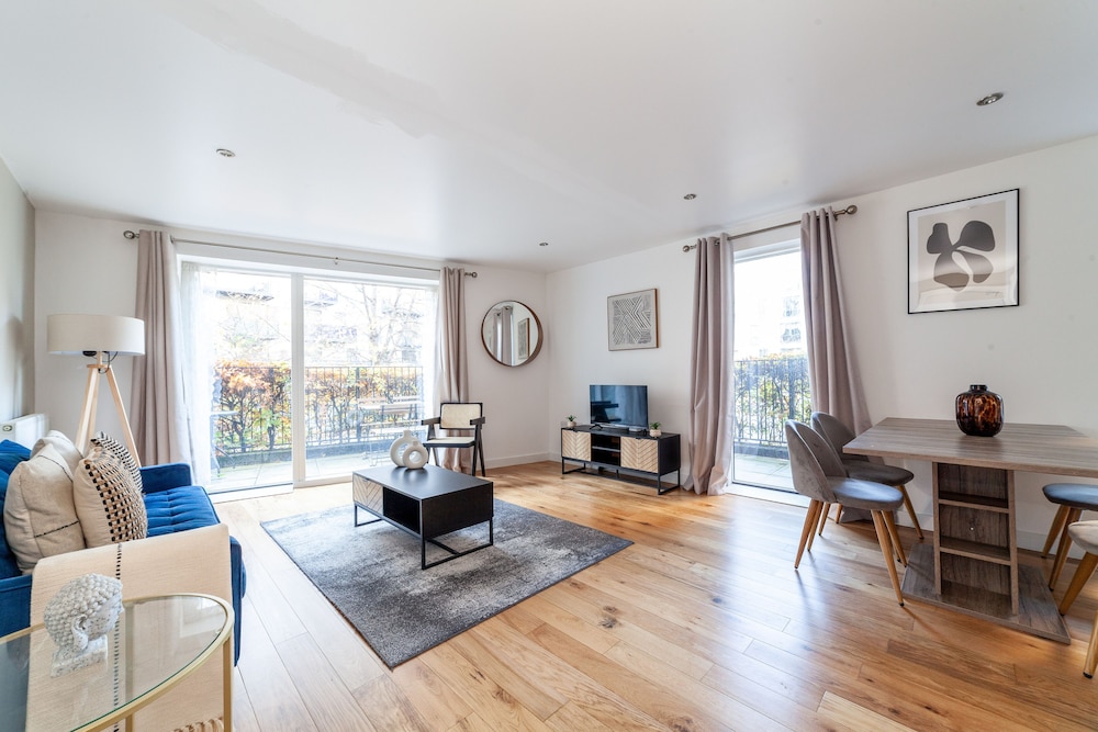 The Lewisham Collection — 4-Star Luxury Hotel in London, United Kingdom