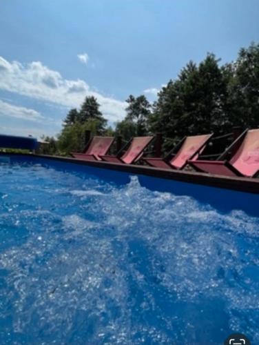 Domek MajowyMajowy z jacuzzi in Susiec, Poland