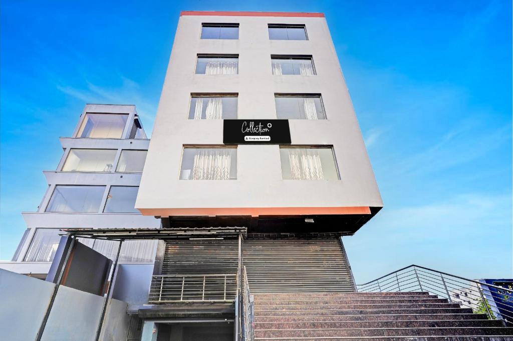 Super Collection O Vanamthopu Center Nellore Formerly Esr Guest Inn — Nellore