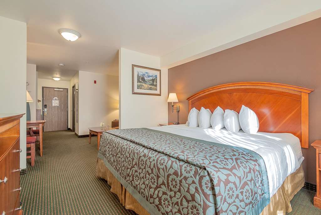 Days Inn by Wyndham Manitou Springs - photo 24