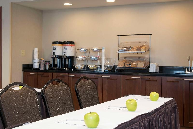 Hampton Inn & Suites Crawfordsville - photo 25