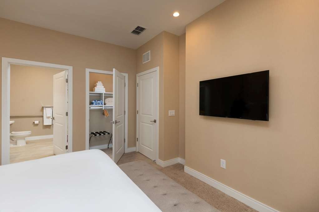 Magic Village Views Trademark Collection by Wyndham - photo 32