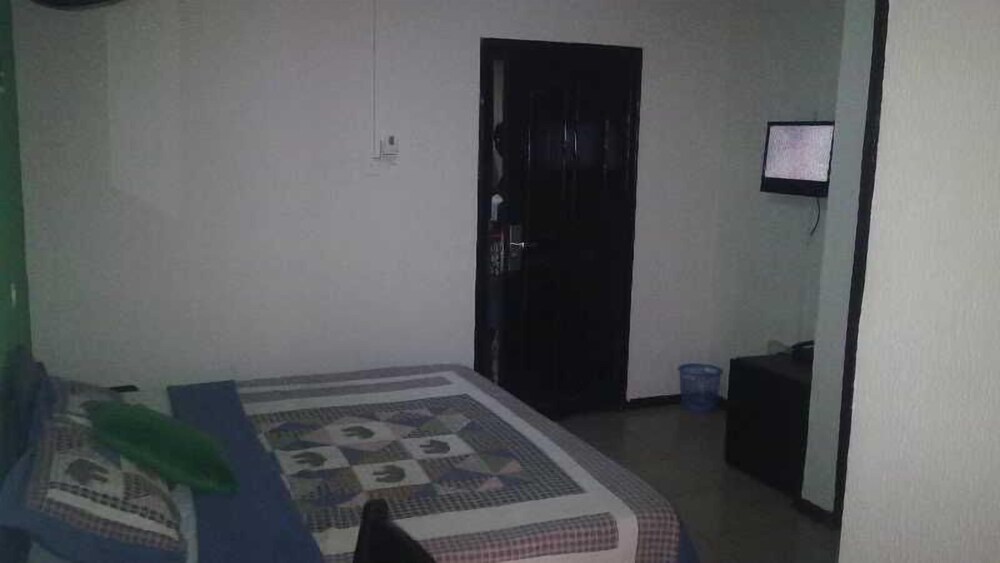 Dekings Hotel — Lagos — photo 3