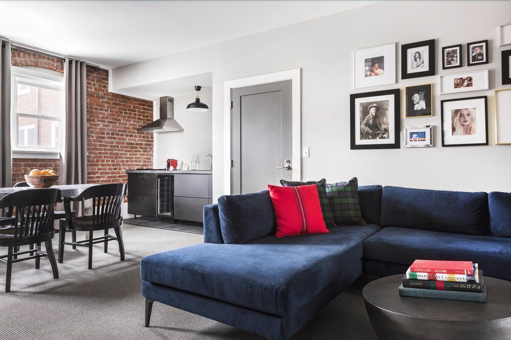 The George - photo 19