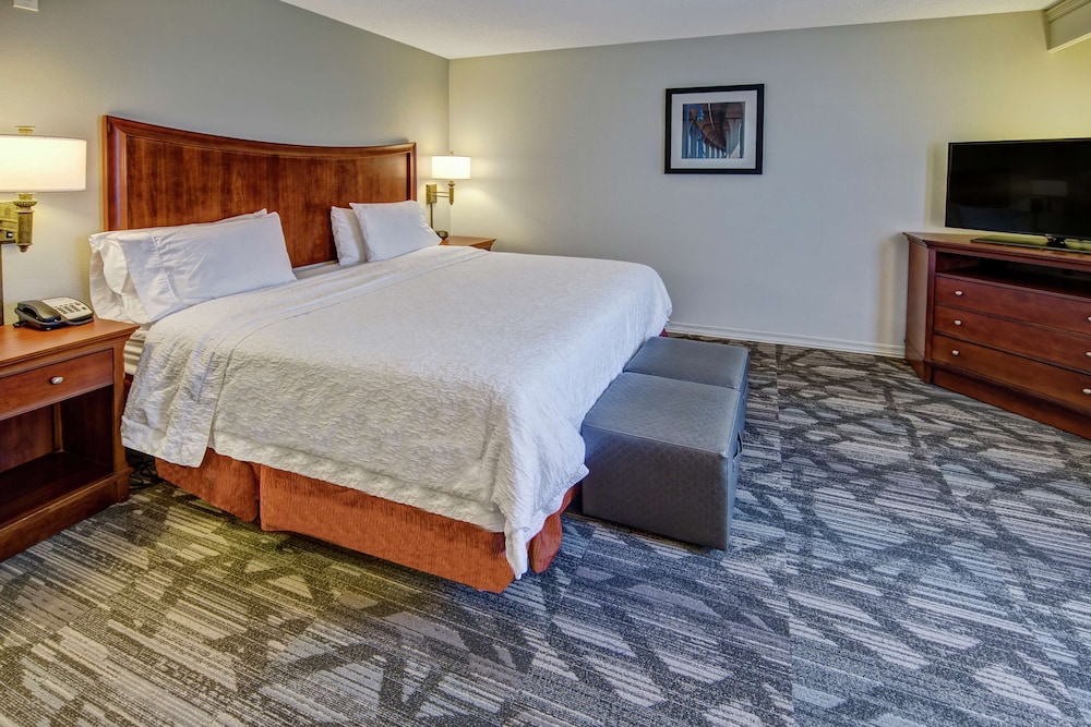 Hampton Inn & Suites Stuart North - photo 13