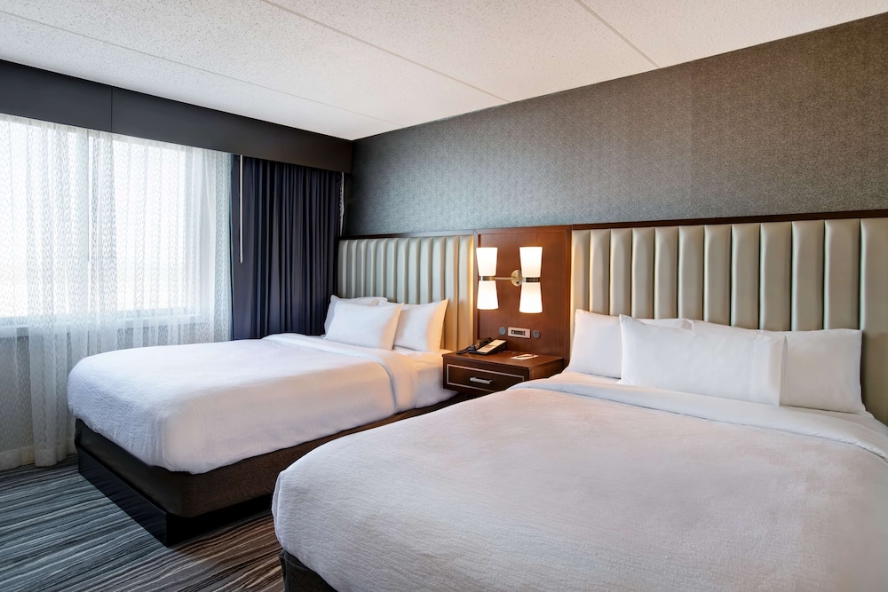 Embassy Suites Syracuse - photo 20