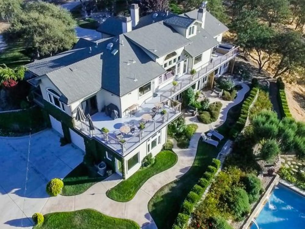 High Ridge Manor - featured photo