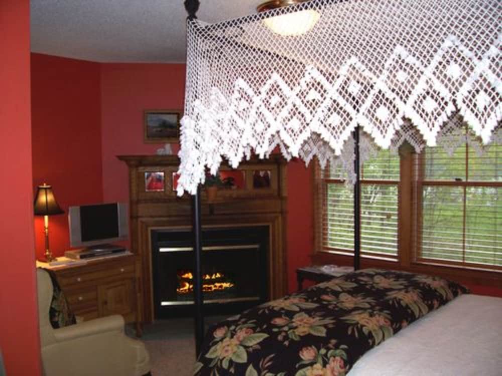 Inn at Ellis River - photo 22
