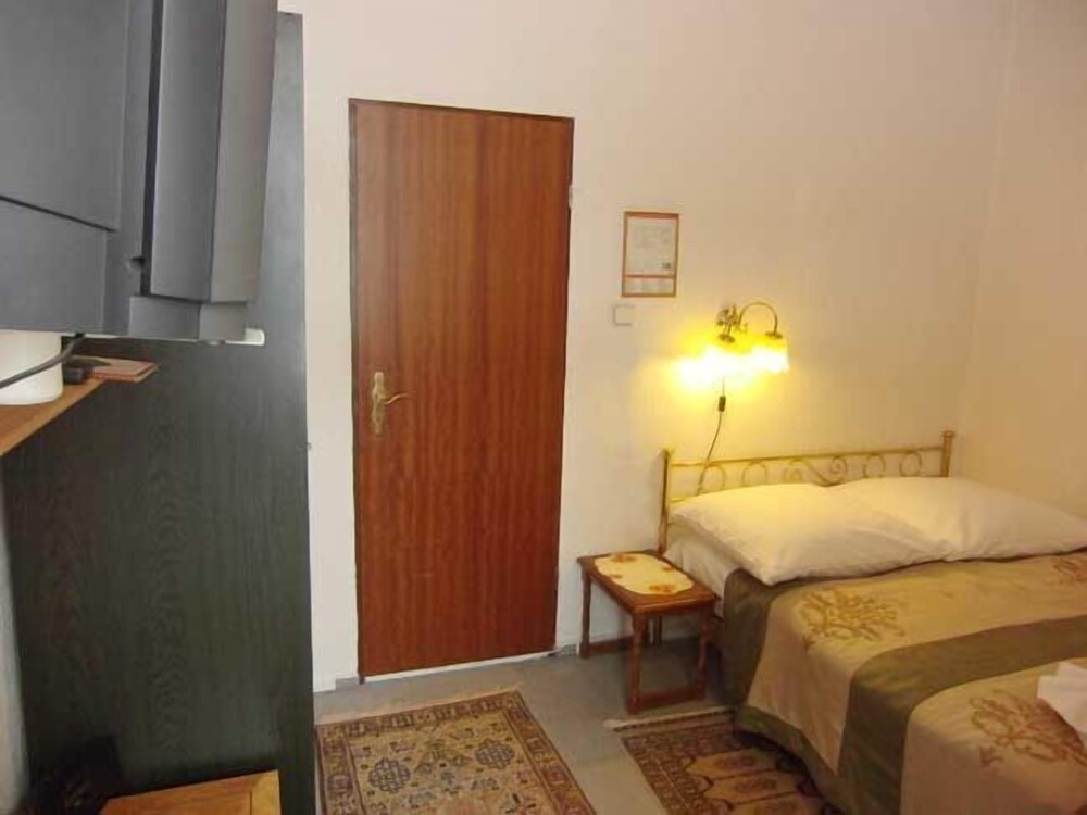 Hotel Pension Ingeborg — Berlin — photo 5