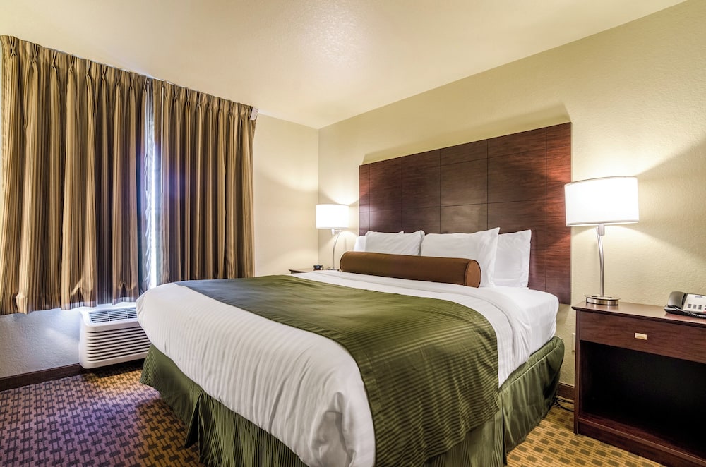 Cobblestone Inn & Suites Cambridge - photo 13