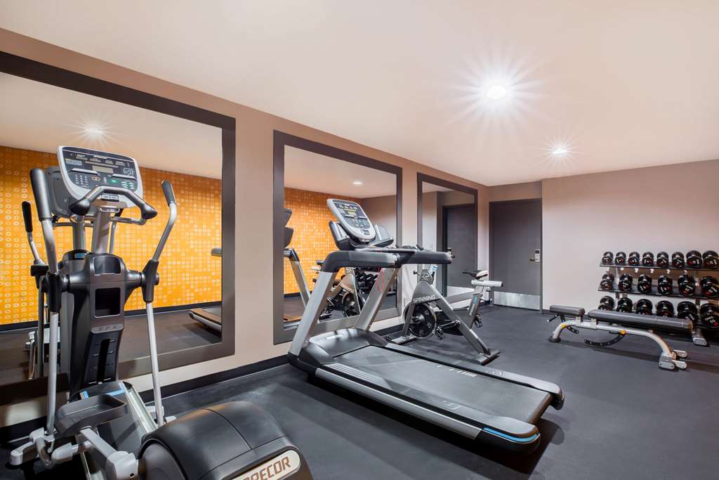 La Quinta Inn by Wyndham Everett - photo 10
