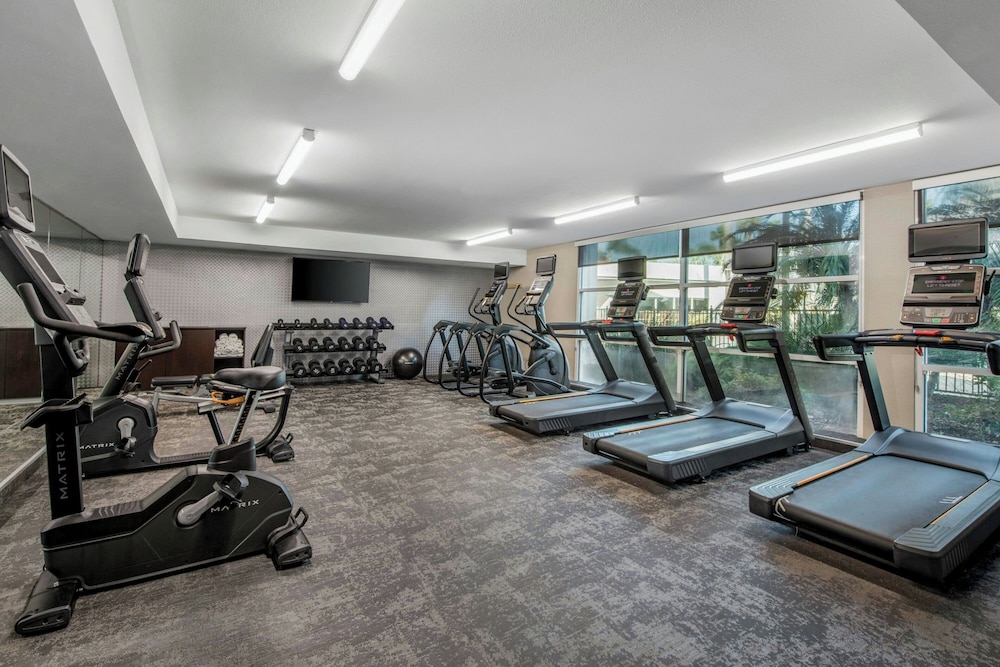 Fairfield Inn & Suites by Marriott San Jose Airport - photo 21