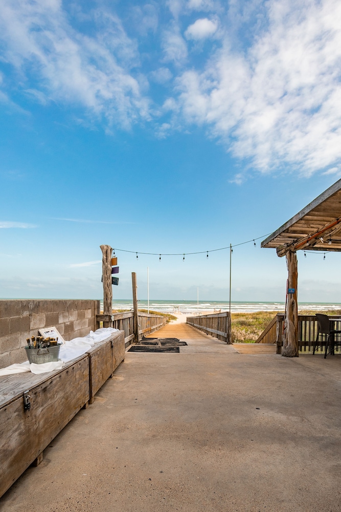 Holiday Inn Resort South Padre Island Beach Front by IHG - photo 102