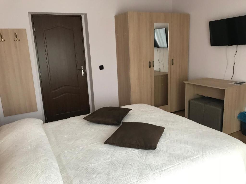 Pensiunea Granada — 4-Star Luxury Hotel in Covasna, Romania