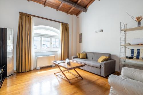 Baccina 45 Cozy Quiet Apt — 4-Star Luxury Hotel in Rome, Italy